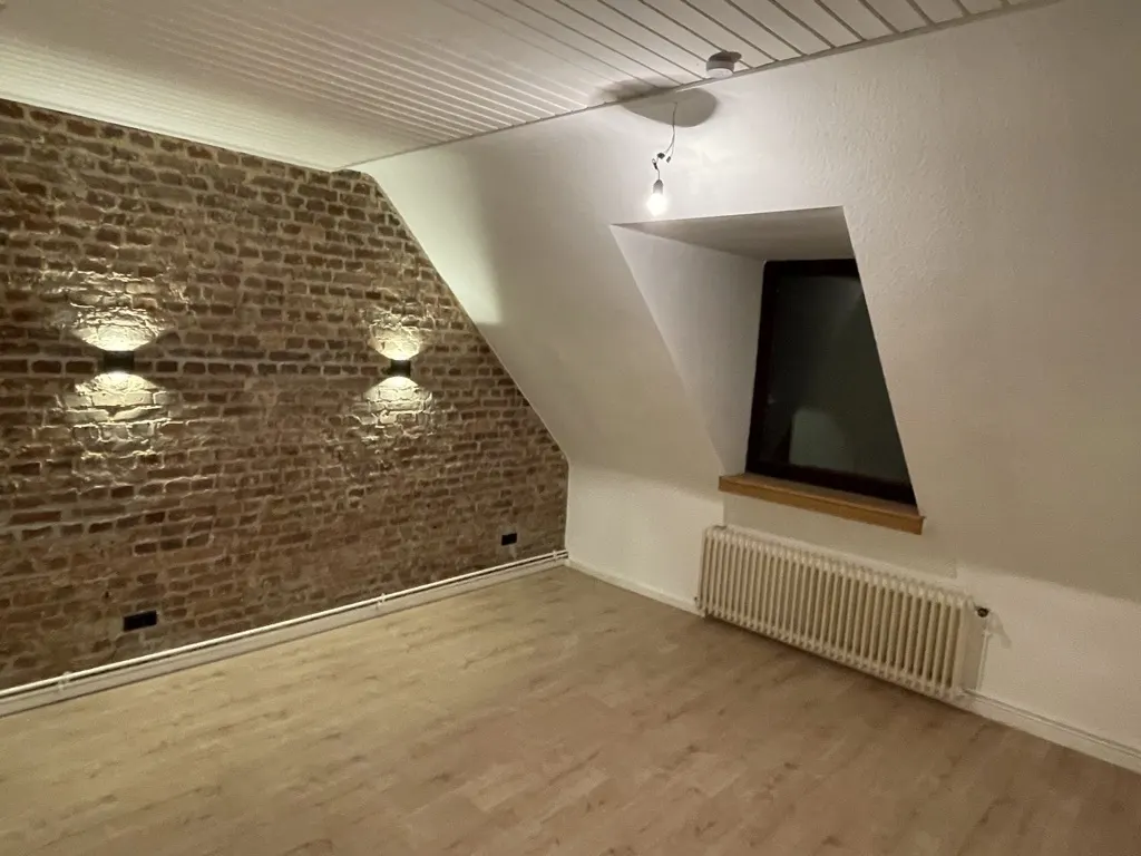 Dachgeschosswohnung in Solingen, Bild 1