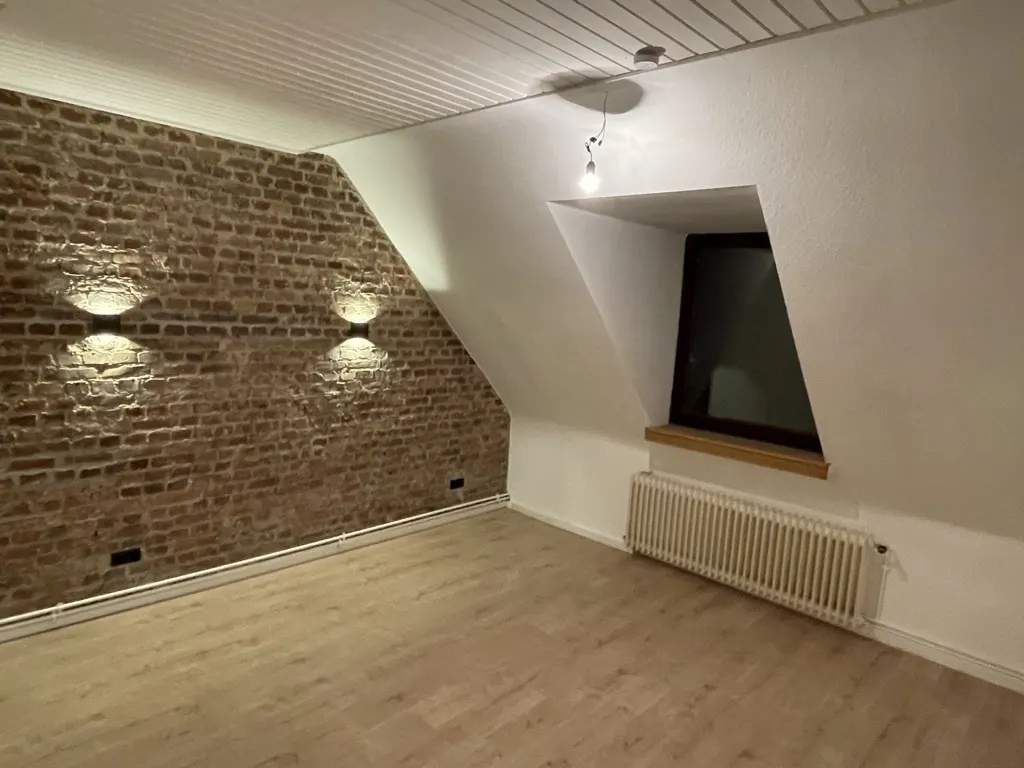 Dachgeschosswohnung in Solingen, Bild 2